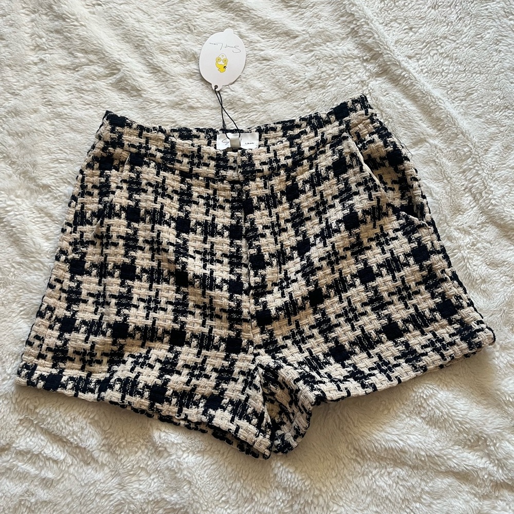 Sweet Lemon Navy and Cream Houndstooth Tweed Women Shorts size M